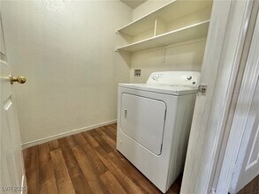 Building Photo - 2112 Calville St