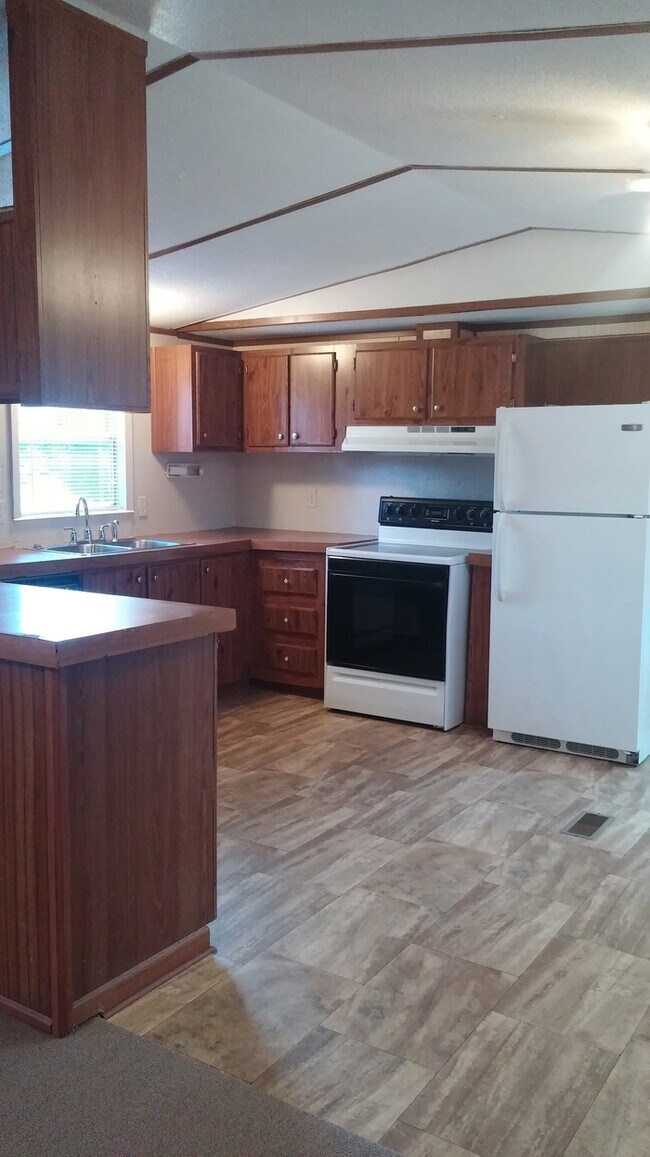 Building Photo - Little Cypress -Mauriceville