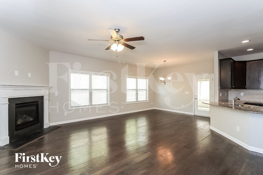 Building Photo - 4930 Whisper Creek Ct