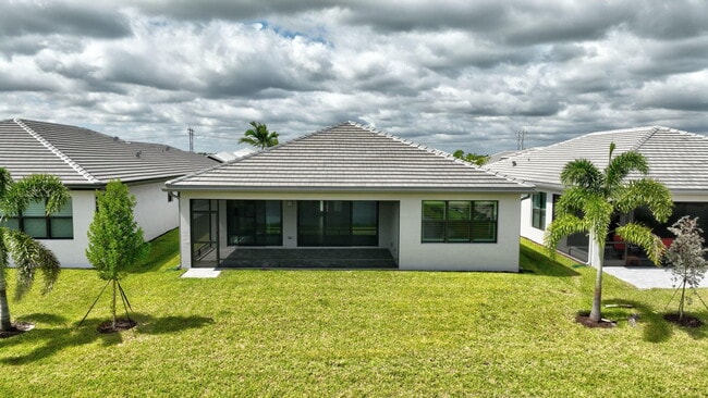 Building Photo - 12347 SW Compass Pt Dr