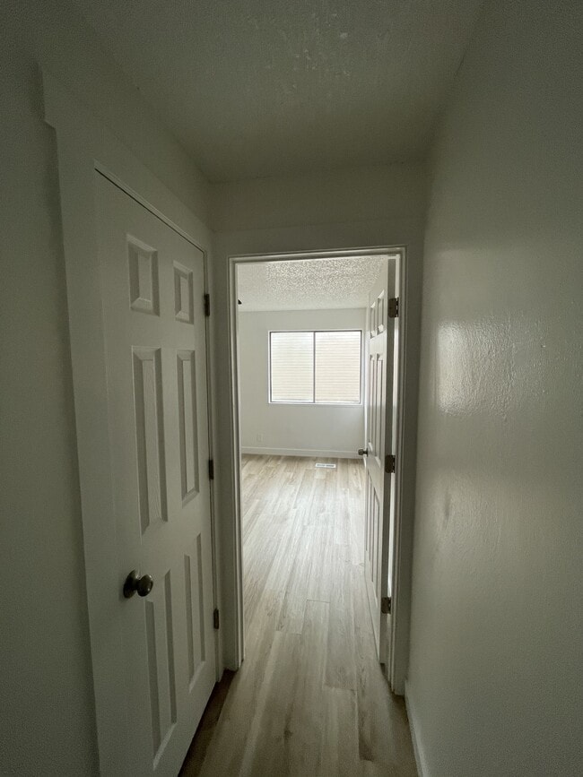 Building Photo - 116 Lilac Way