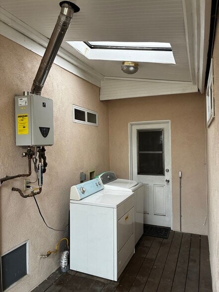 Building Photo - 7946 Hershey St