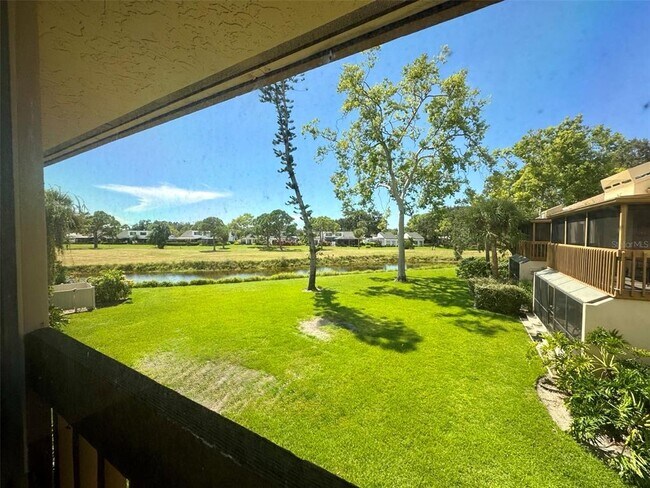 Building Photo - 3031 Willow Green Dr
