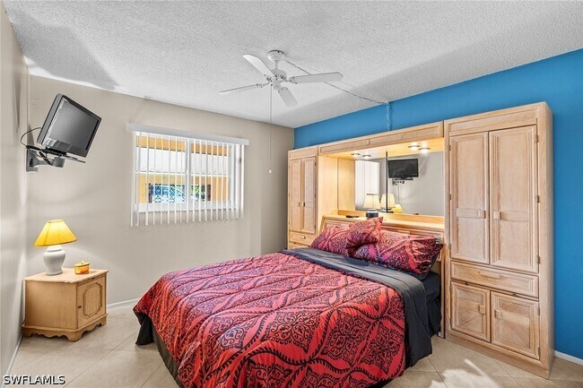 Building Photo - 131 Teryl Rd