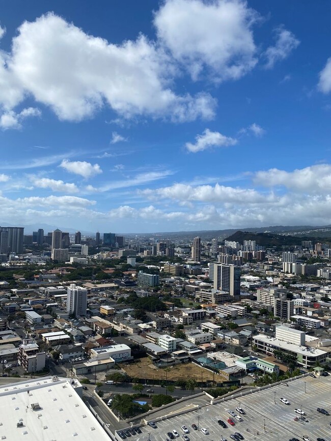 Building Photo - Azure Ala Moana - High Floor One Bedroom