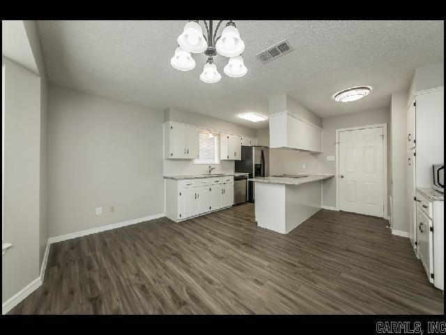 Building Photo - 21 Matthews Ln