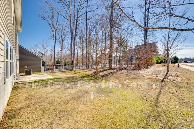 Building Photo - 3000 Sewee Ln