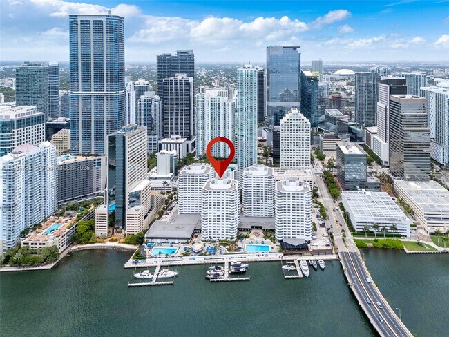 Building Photo - 801 Brickell Bay Dr