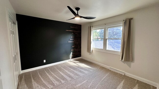 Building Photo - 17670 Green Isle Ct