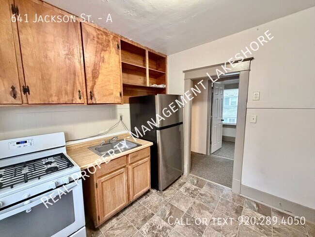 Building Photo - 641 Jackson St