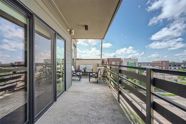 Building Photo - 3600 S Lamar Blvd