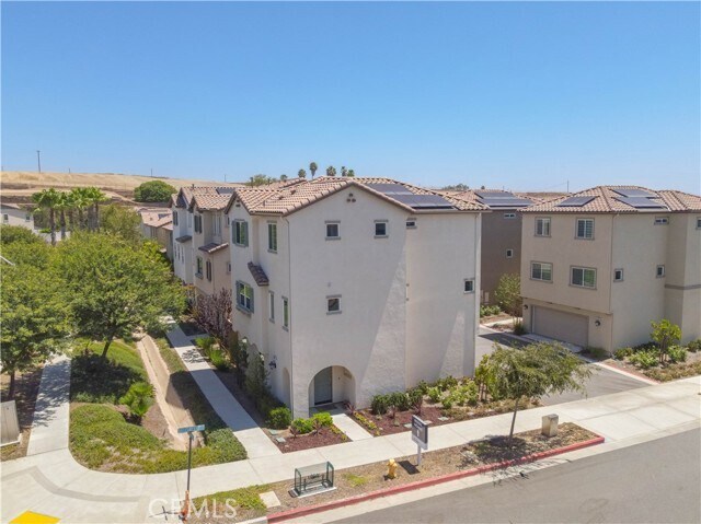 Building Photo - 27659 Rockcrest Rd