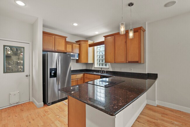 Building Photo - 5219 Richard Ave