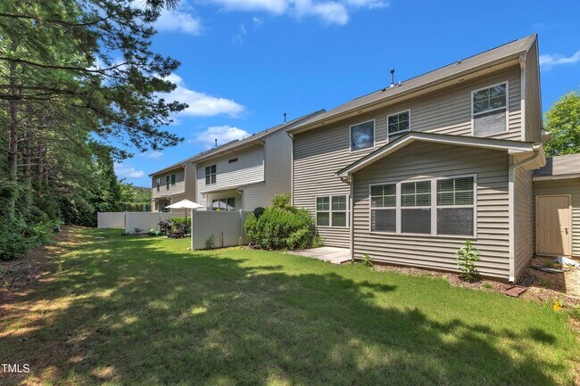 Building Photo - 211 Westgrove Ct