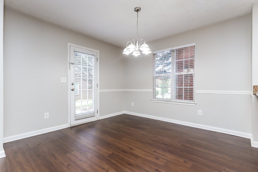 Building Photo - 1114 Dunaway Dr