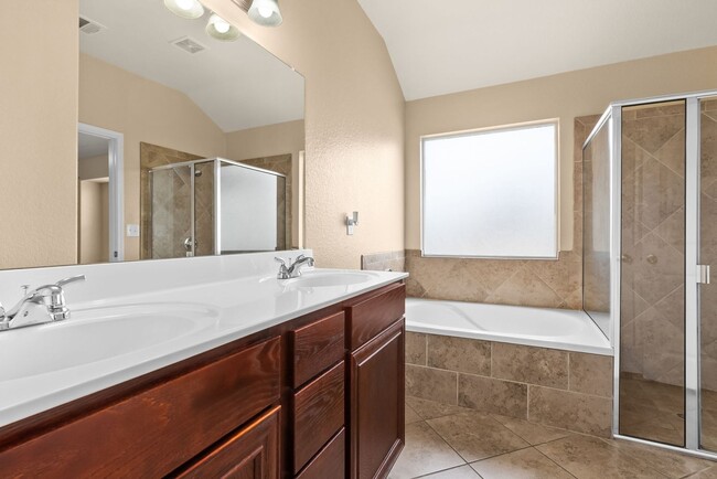 Building Photo - 2707 Camp Cooper Dr