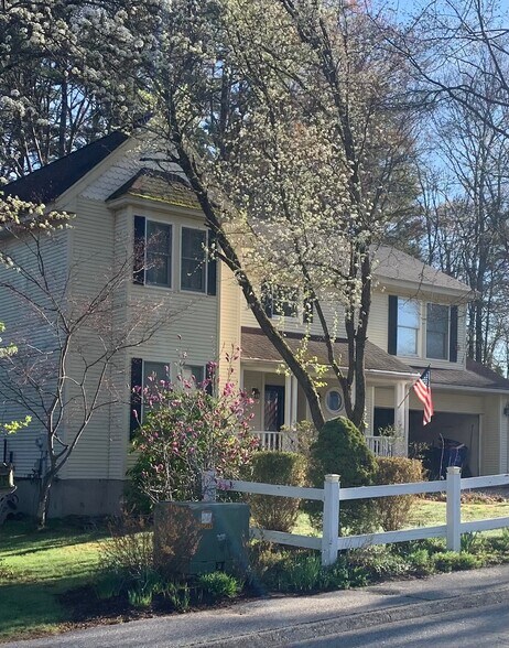 Building Photo - 61 Trotters Way