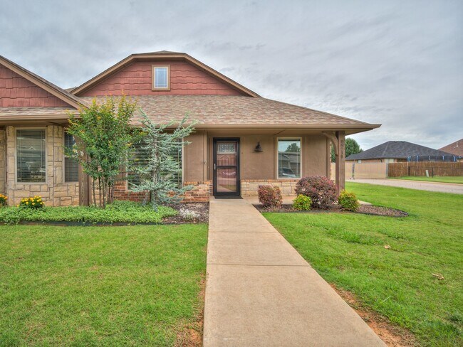 Primary Photo - 8921 SW 55th St