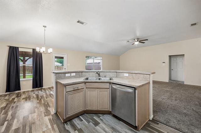 Building Photo - 209 Meadow View Ln