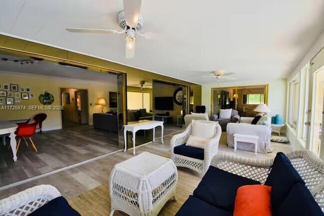 Building Photo - 12 Isla Bahia Dr