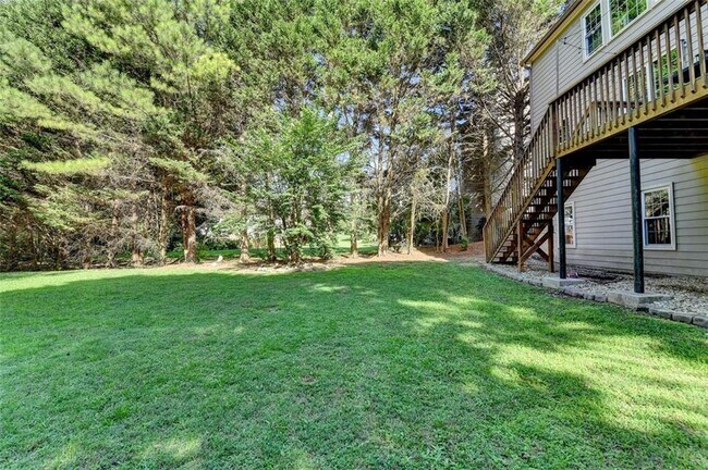 Building Photo - 355 Gaines Oak Way