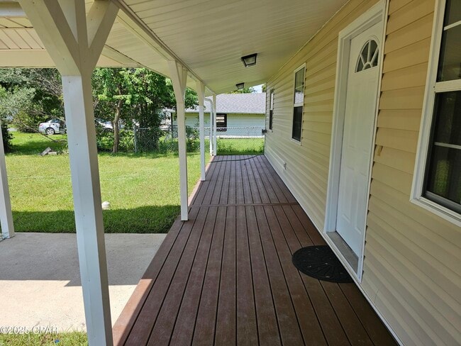 Primary Photo - 609 Virginia Ave