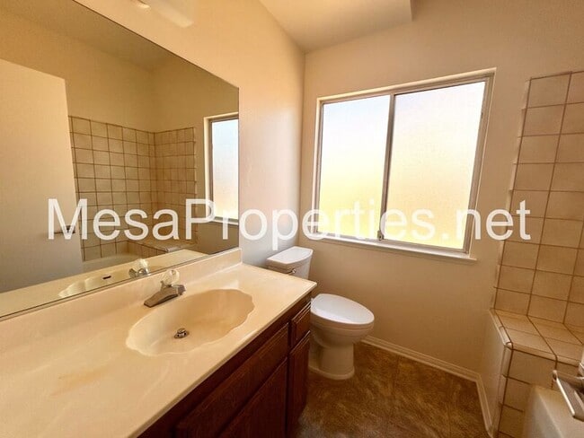 Building Photo - 16783 Hidden Creek Dr