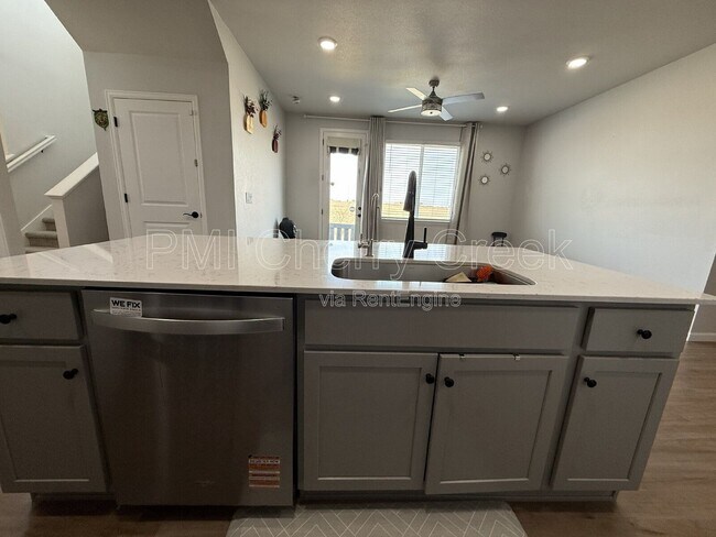 Building Photo - 13887 Deertrack Ln
