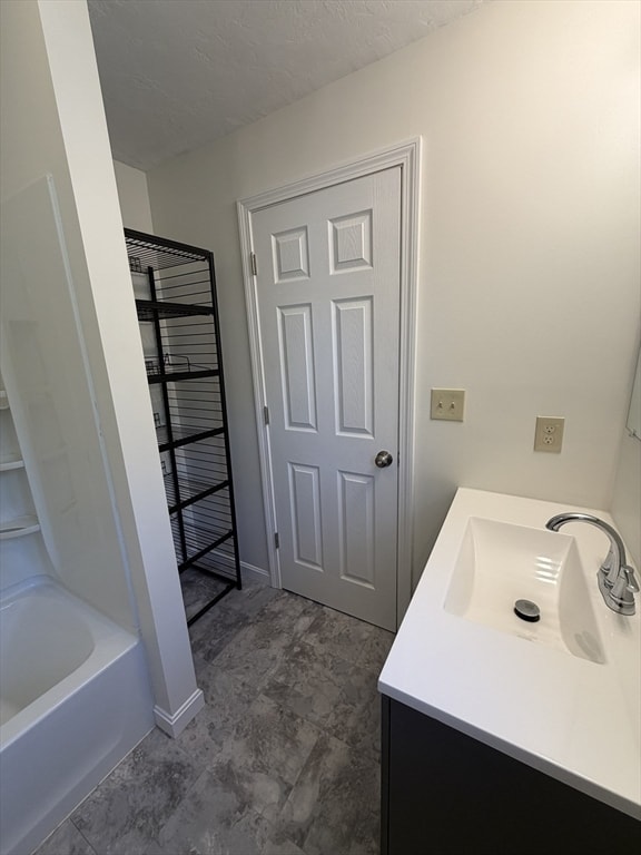 Building Photo - 326 N Main St