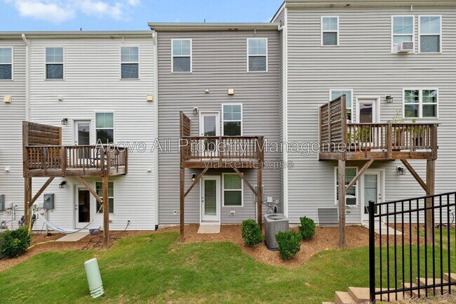 Building Photo - 1035 Shoreside Dr