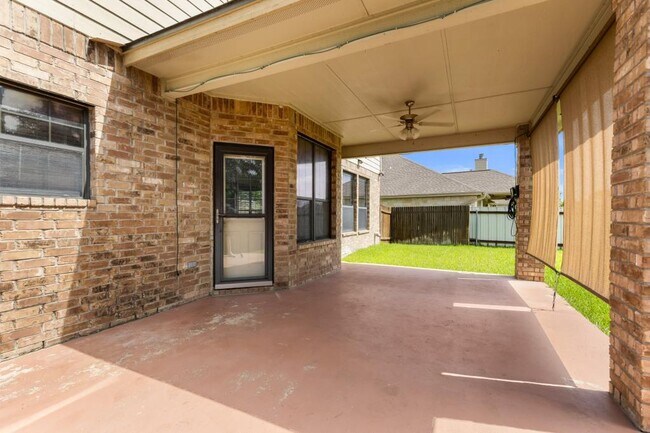 Building Photo - 2802 Scottsdale Dr