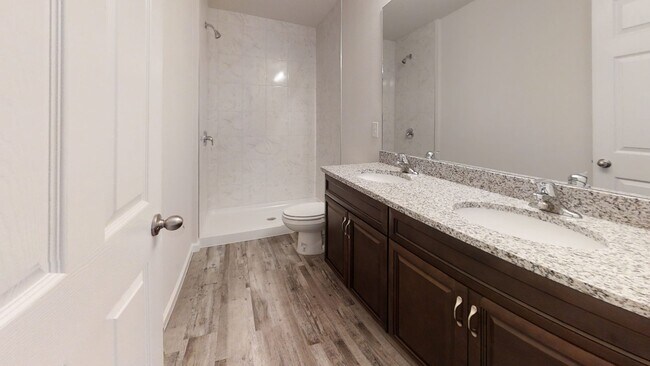 Building Photo - 177 Plainview Dr