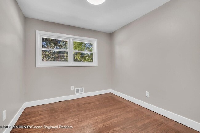 Building Photo - 1016 Woodlane Rd