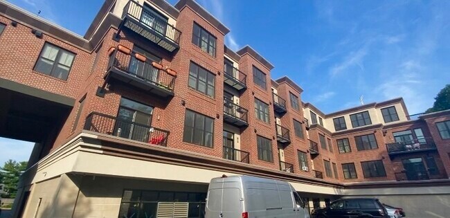 Building Photo - 434 McGrath Hwy