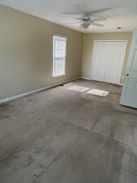 #4 Extra large upstairs bedroom or office - 9629 Overton Dr