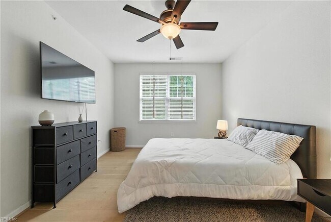 Building Photo - 522 Knolls Dr