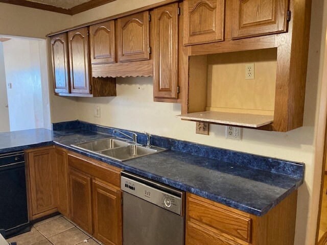 Building Photo - 411 N Shady Bend Rd