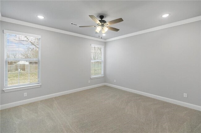 Building Photo - 292 Township Dr