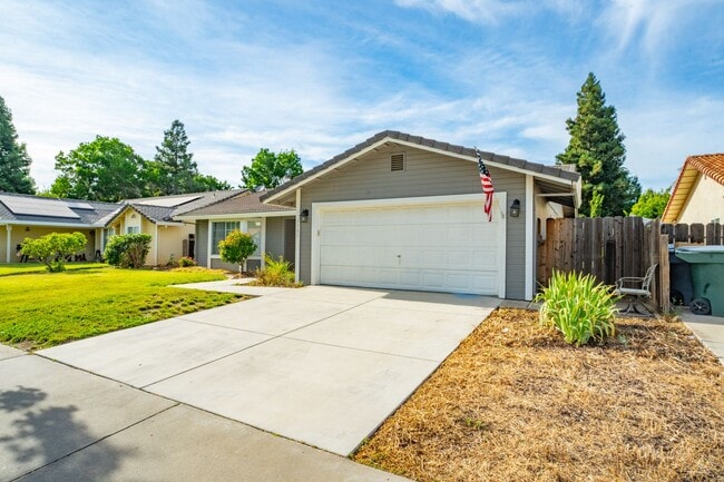 Building Photo - Must Apply to Schedule Viewing