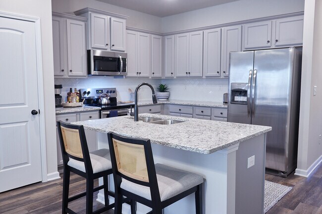 Building Photo - 2994 Bayrose Cir