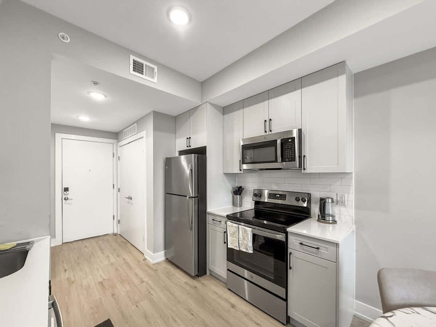 Building Photo - 901 Canal St