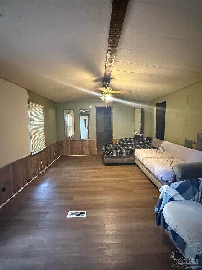 Building Photo - 2866 Pine Forest Rd