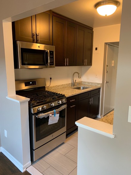 Building Photo - Arcadia Court Apartments