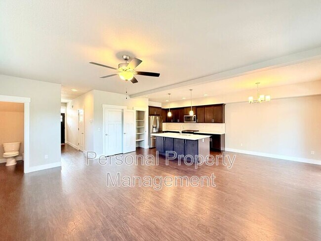 Building Photo - 1530 NW 29th Pl