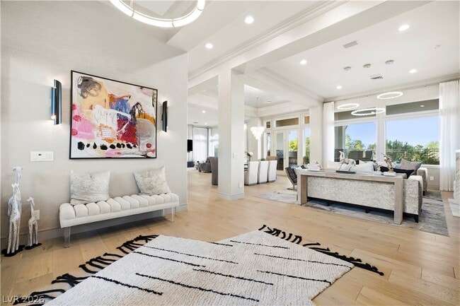 Building Photo - 9320 Tournament Canyon Dr