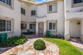 Building Photo - 15750 SW 92nd Ave
