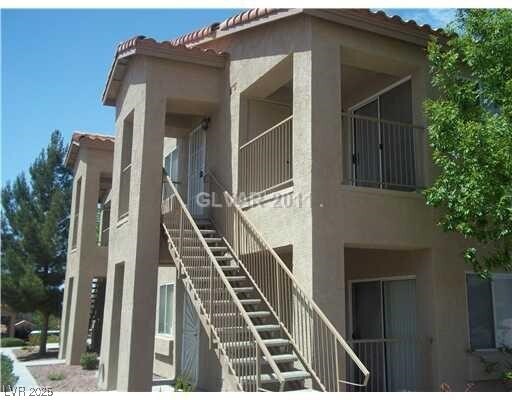 Primary Photo - 2110 Los Feliz St