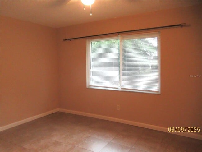 Building Photo - 2506 Mary Sue St