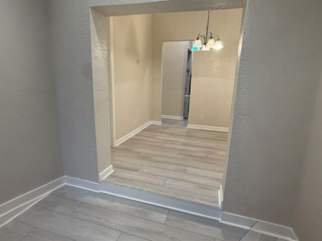 Building Photo - 1040 17th St