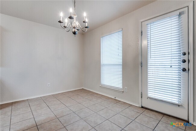 Building Photo - 1662 Sunspur Rd